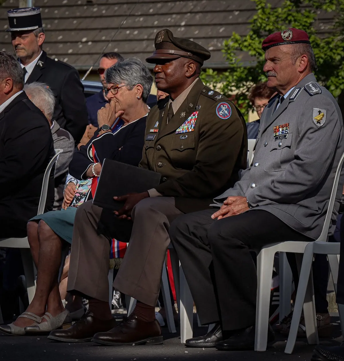 Easy Company 506th PIR paratroopers honored in a 101st Airborne ceremony for the Brécourt Manor and Normandy actions