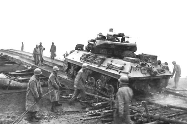 A US Army M10 tank destroyer in winter, December 1944, the type of vehicle Audie Murphy fought from at Holtzwihr