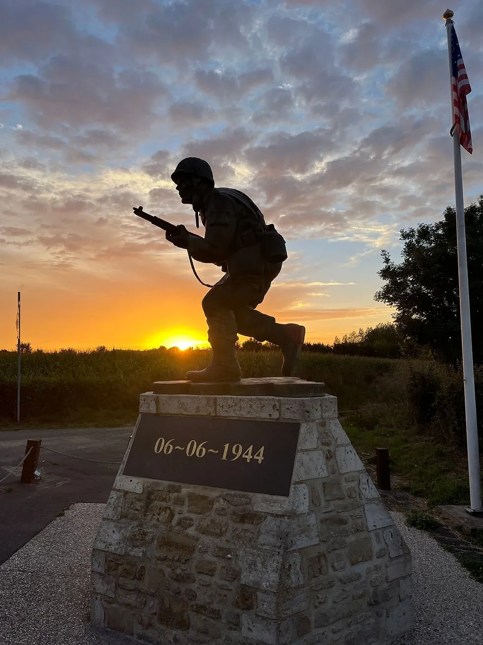 The Richard D. Winters Leadership Monument at Sainte-Marie-du-Mont, Normandy, with the 06-06-1944 plaque, near Brécourt Manor