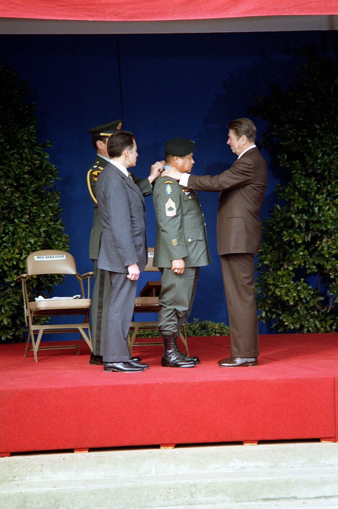 President Ronald Reagan places the Medal of Honor around the neck of Master Sergeant Roy Benavidez at the Pentagon in 1981